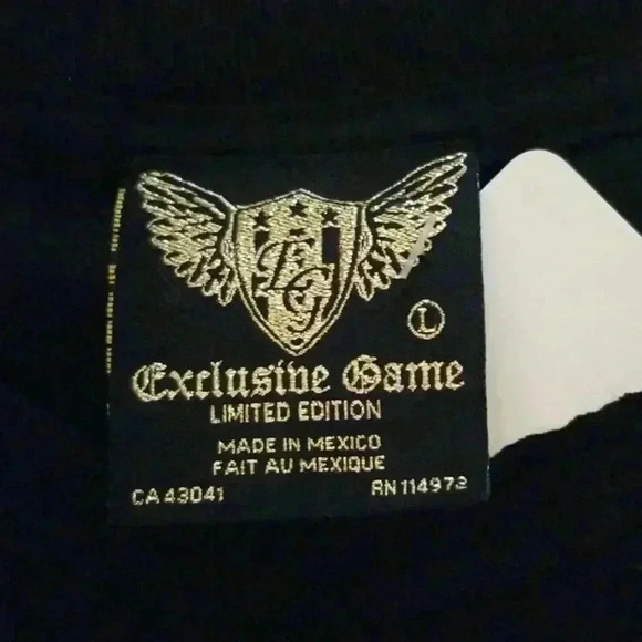 Men's Exclusive Game Tshirt - Picture 5 of 5